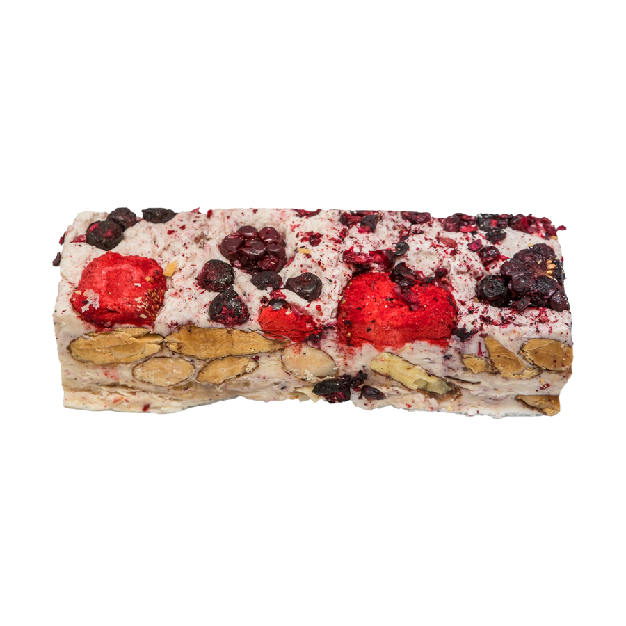 DeWi Soft Nougat Stick Waldbeere mit Mandeln und cremiger Waldfrüchte-Füllung