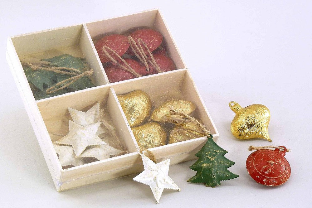 Metall-Weihnachtsmotive Rot Grün Gold Creme Ø 4,5 cm Weihnachtsdeko