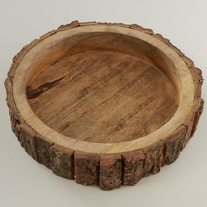Boltze Tablett Rinda Mangoholz als Dekoration auf dem Couchtisch