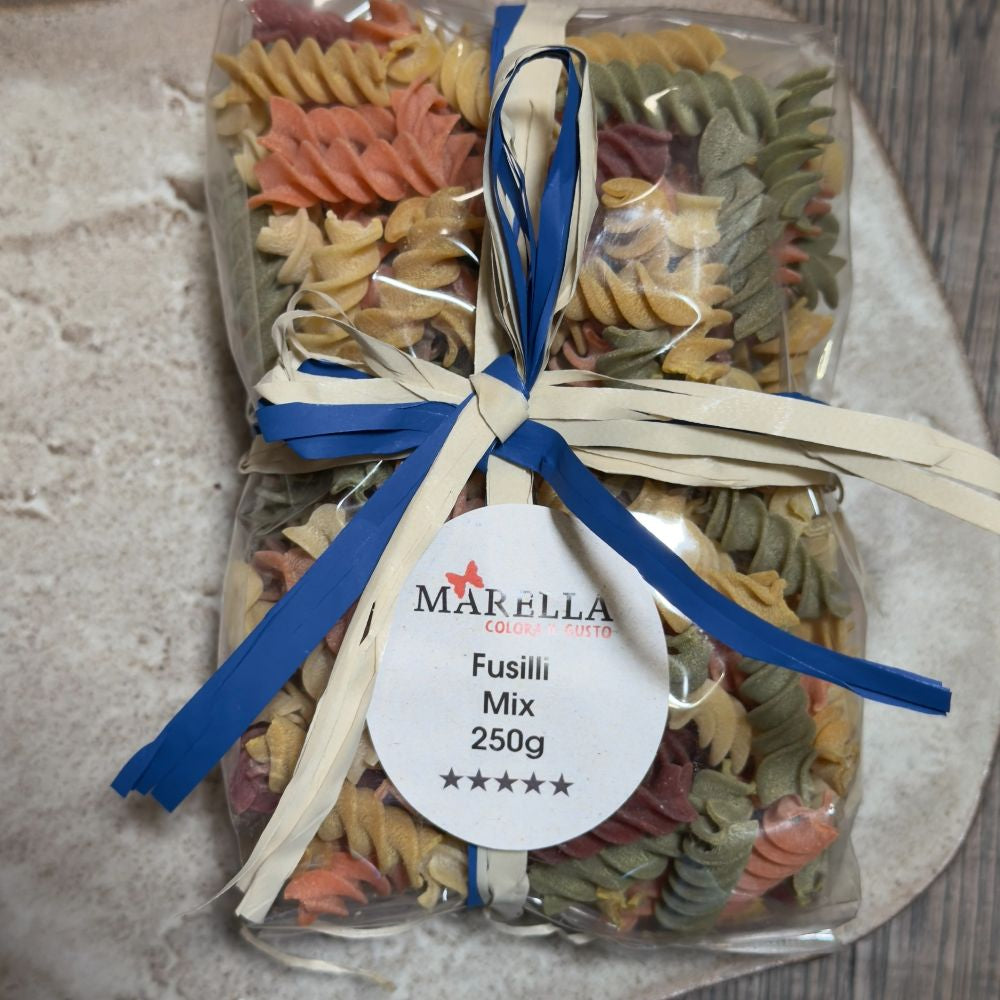 Weihnachtsgeschenk Eierlikör mit Schokolade und Pasta