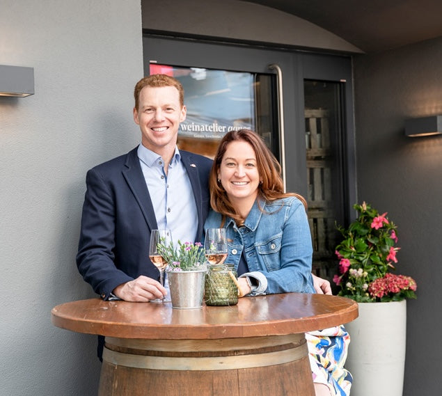 Silvana und Günther – die Inhaber des Weinatelier Agnes mit Herz und Fachwissen für Wein