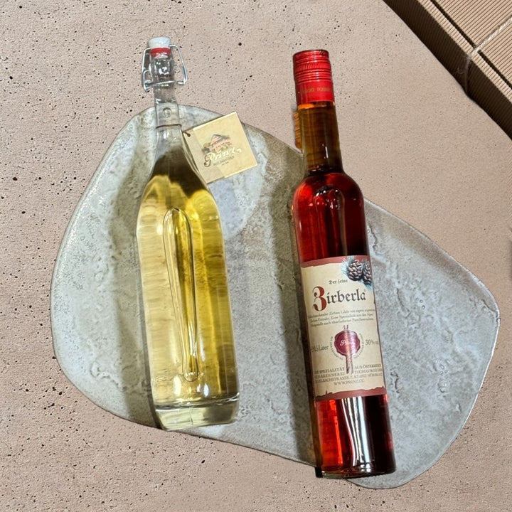 Ausgepacktes Prinz Spirituosen Geschenkset mit Prinz Alte Marille 0,5 l und Prinz Zirberla Likör 0,5 l