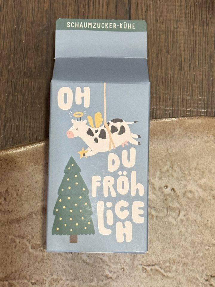 Weihnachts Geschenkbox Eierlikör mit Tee und Schoko