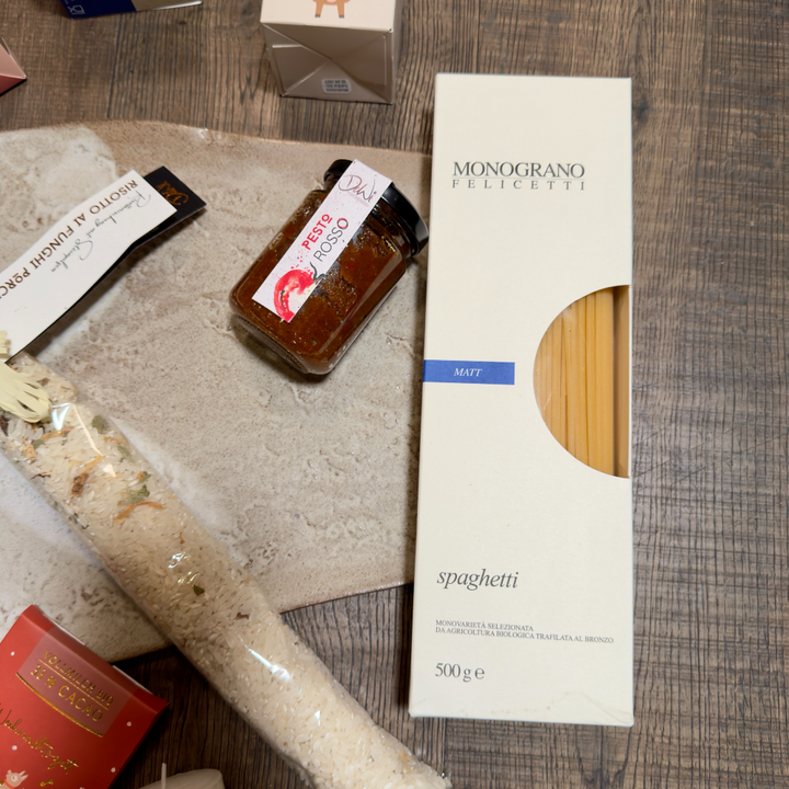 Weihnachts Geschenkbox Zweigelt Inhalt – Achs Werner Wein, Felicetti, DeWi, Sonnentor